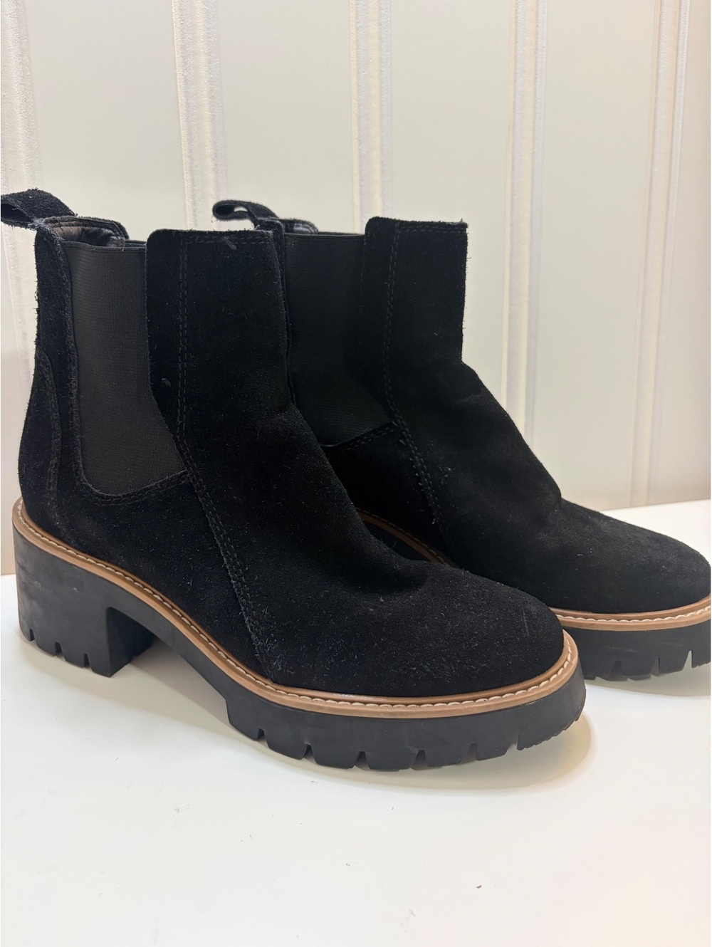 Dolce Vita "Halina" Suede Chelsea Boots (Size 8M)
